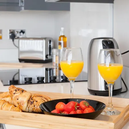 Perfect For Professionals, Contractors - Long Rates - Sleeps 6 Apartment Leeds (West Yorkshire)