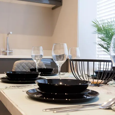 Perfect For Professionals, Contractors - Long Rates - Sleeps 6 Apartment Leeds (West Yorkshire)