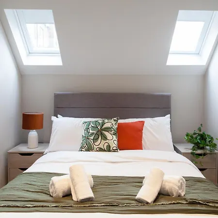 Apartment Perfect For Professionals, Contractors - Long Rates - Sleeps 6