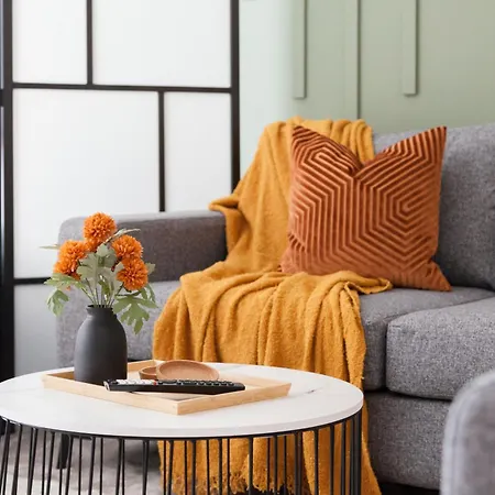 Apartment Perfect For Professionals, Contractors - Long Rates - Sleeps 6 *